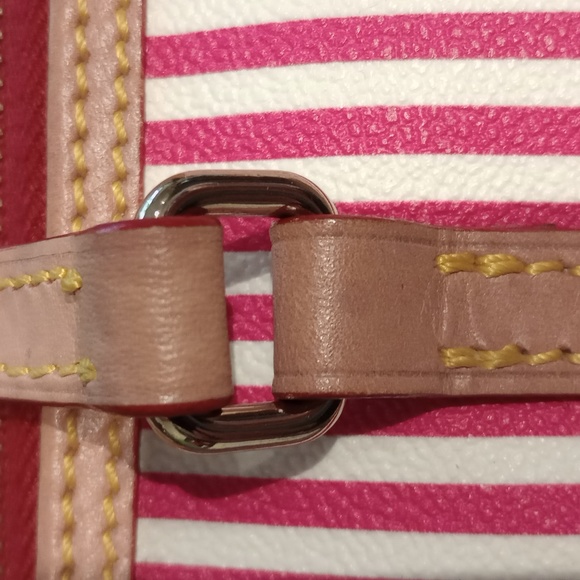 Dooney & Bourke Barrel Bag - Picture 5 of 11